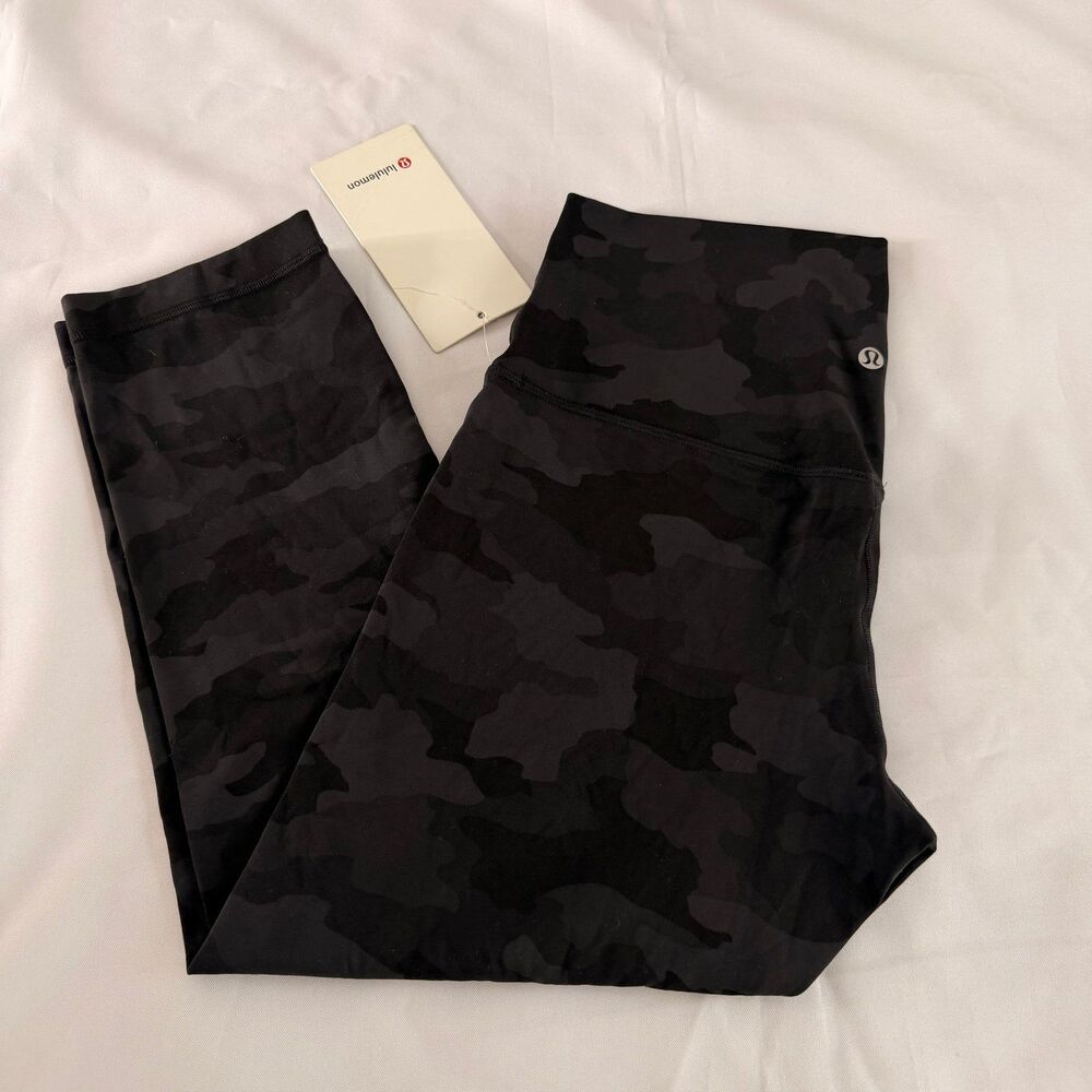 NEW Lululemon Align HR Crop 21” Size 10